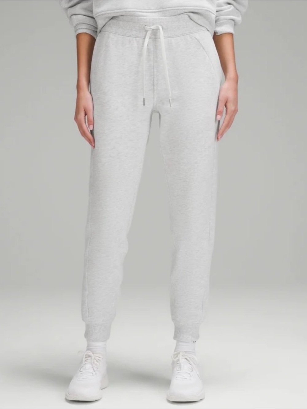Lululemon Light Gray Women's 7/8 Jogger Sweatpants